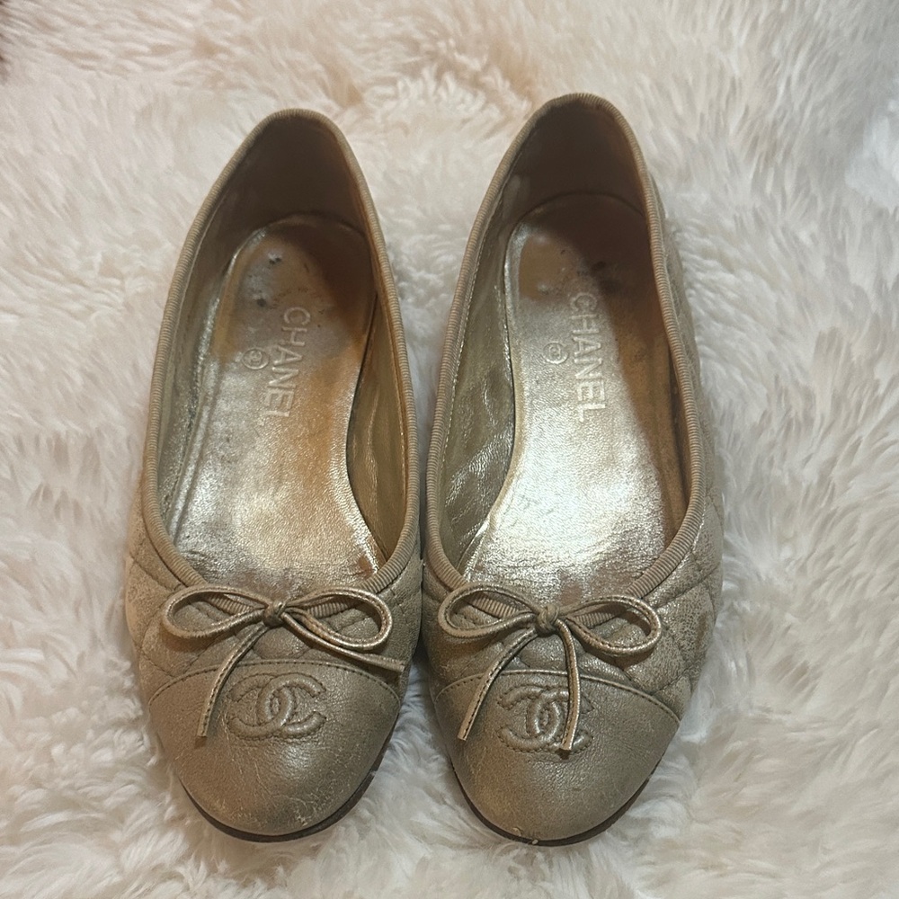 Authentic CHANEL Women's Metallic Gold Flats